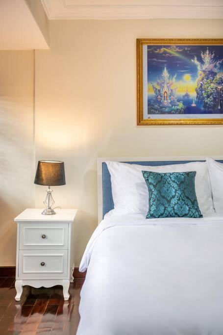 At Nana-5Bed, City Center, Nana Bts, Mbk, Central World, Siam Bangkok Bagian luar foto